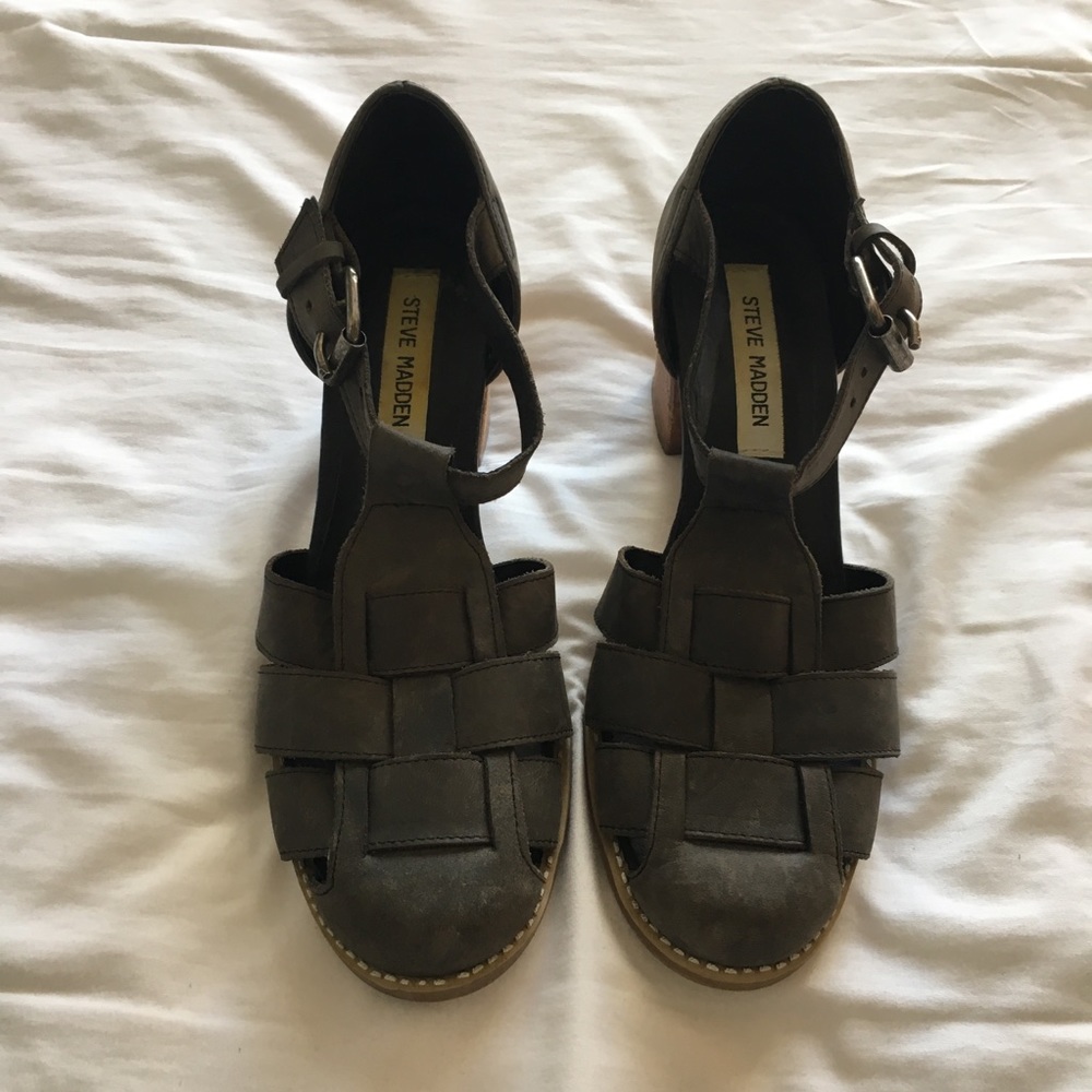 Steve Madden, dark gray close toe high heals